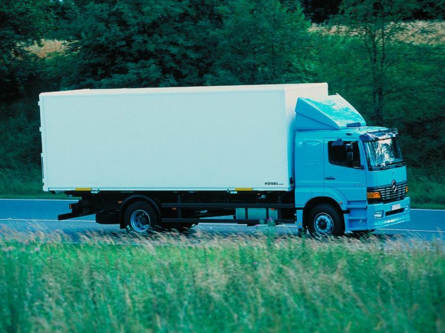  Mercedes-Benz Atego 1828 1998 года  (фото 22 из 24)